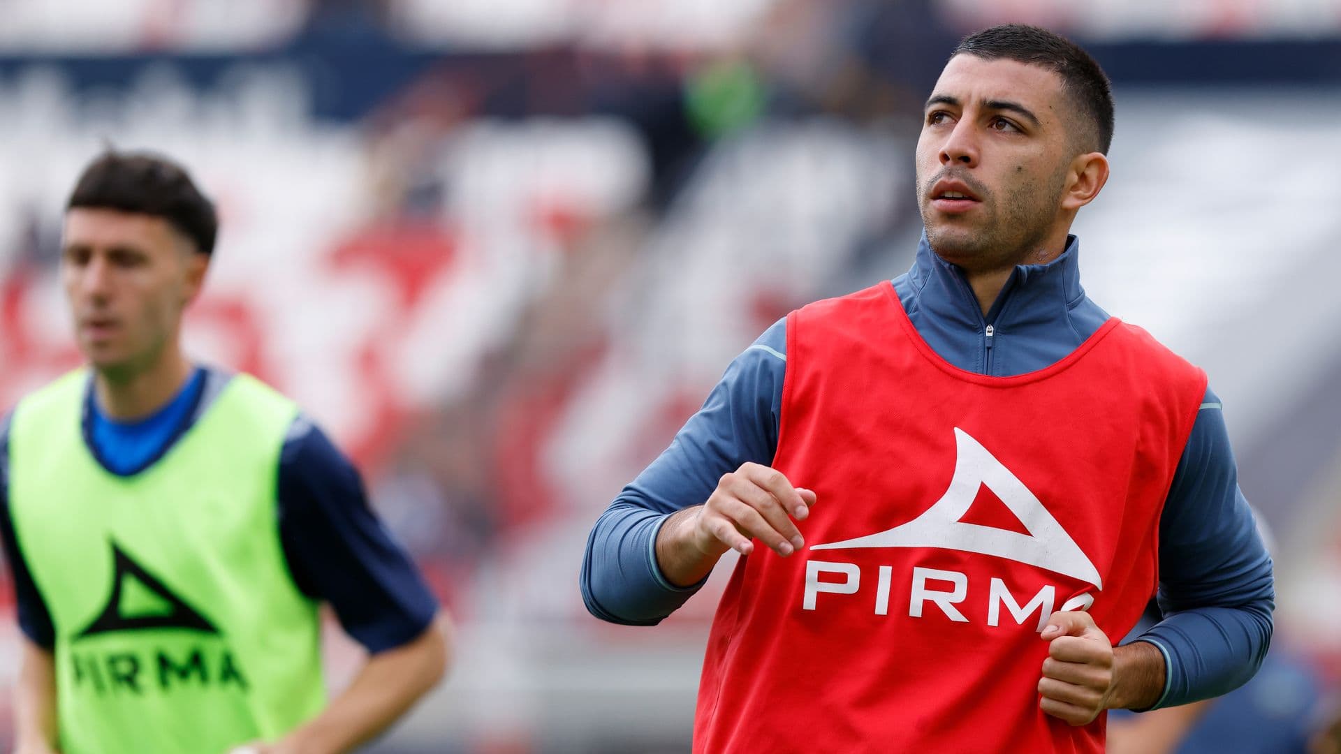 Erik Lira durante un partido con Cruz Azul