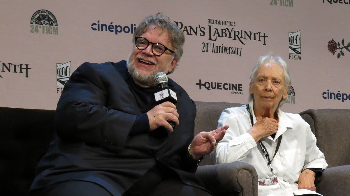Guillermo del Toro Habla en Entrevista sobre sus Monstruos y Cómo Inició en la TV