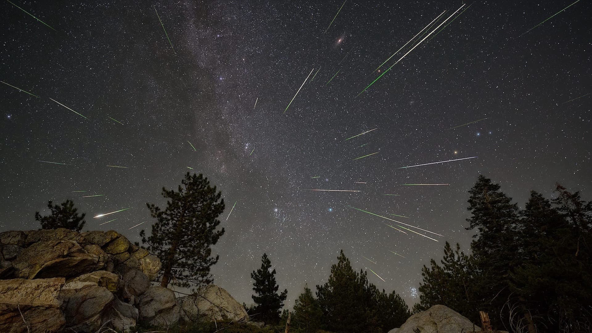 Hoy Comienza la Lluvia de Estrellas Perseidas: ¿Cuándo Será su Pico Máximo y Cómo Verlas?