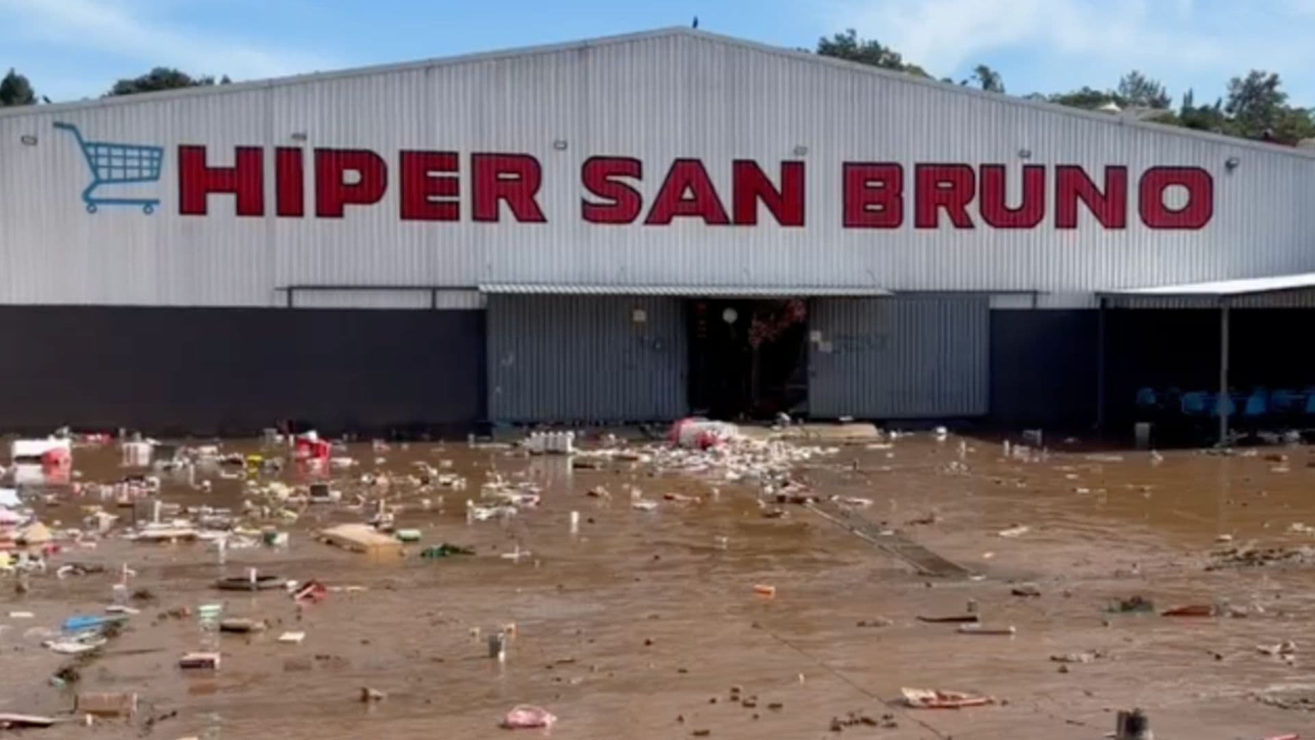 Investigan Tienda Donde Falleció una Mujer tras Inundaciones en Xalapa, Veracruz
