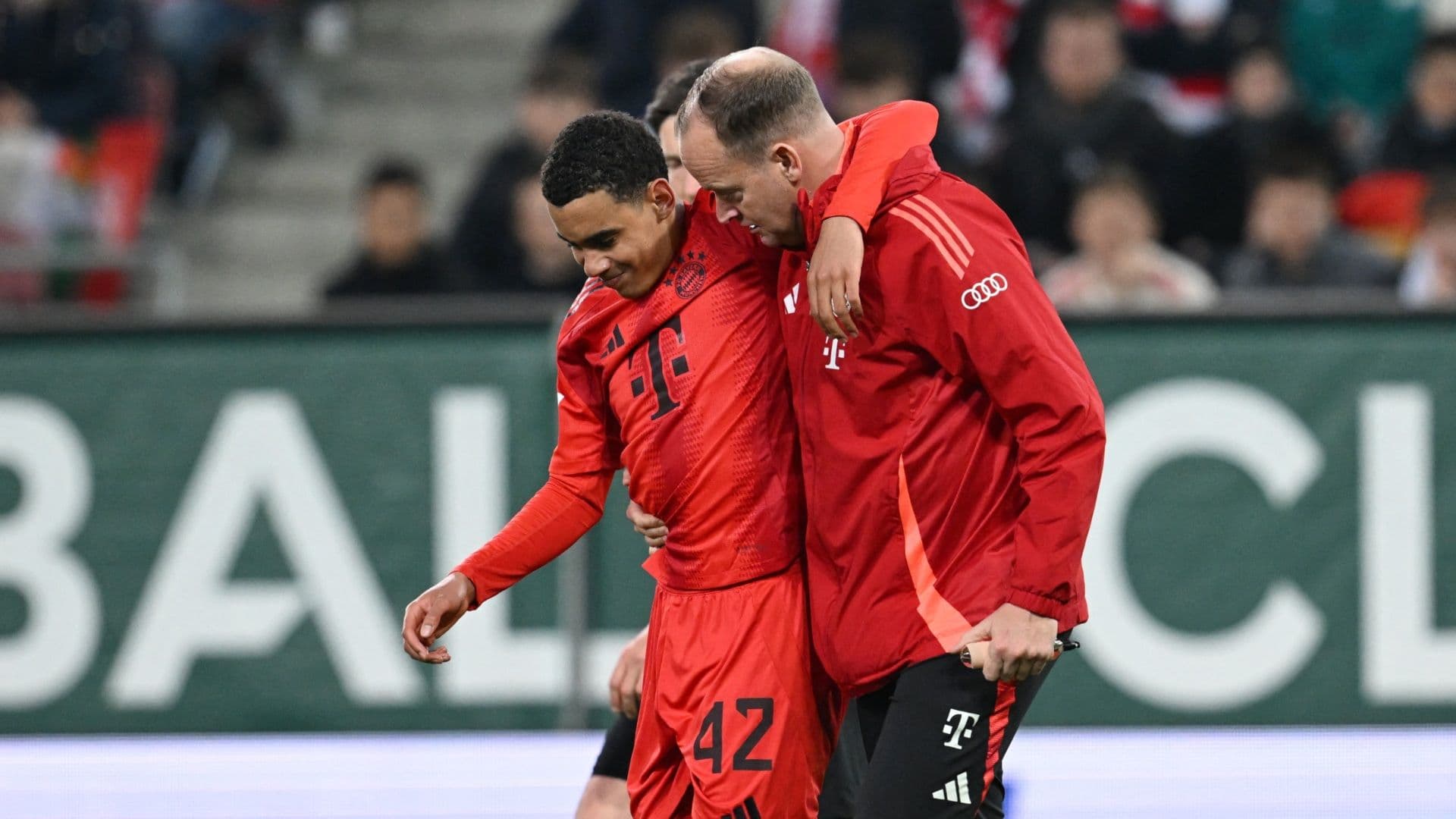 Jamal Musiala ha explicado que está bajo tratamiento médico y que puede seguir jugando al futbol.