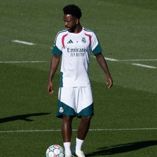LaLiga Denuncia el Cántico ‘Vinicius Es un Imbécil’ e Insultos Contra la Selección de España