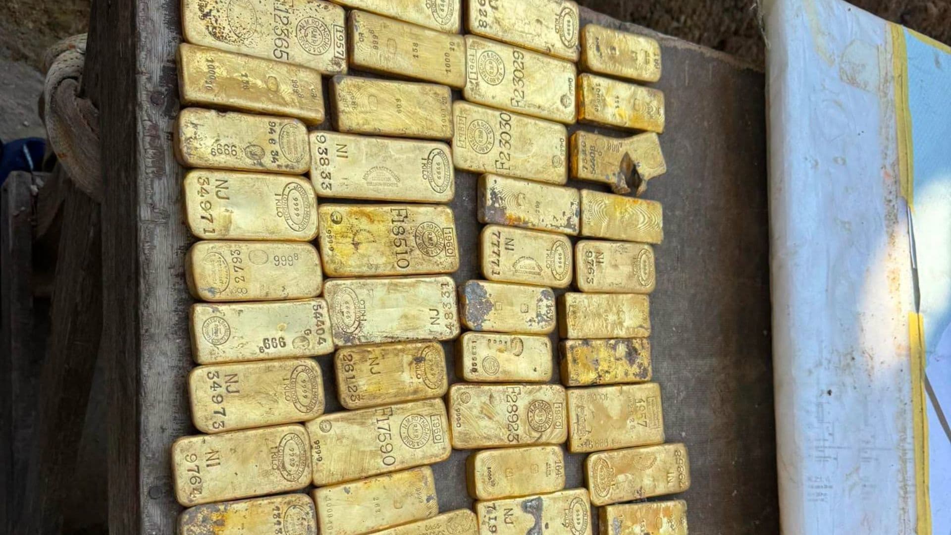 Trabajadores encontraron lingotes y monedas de oro en una construcción en Bélgica.