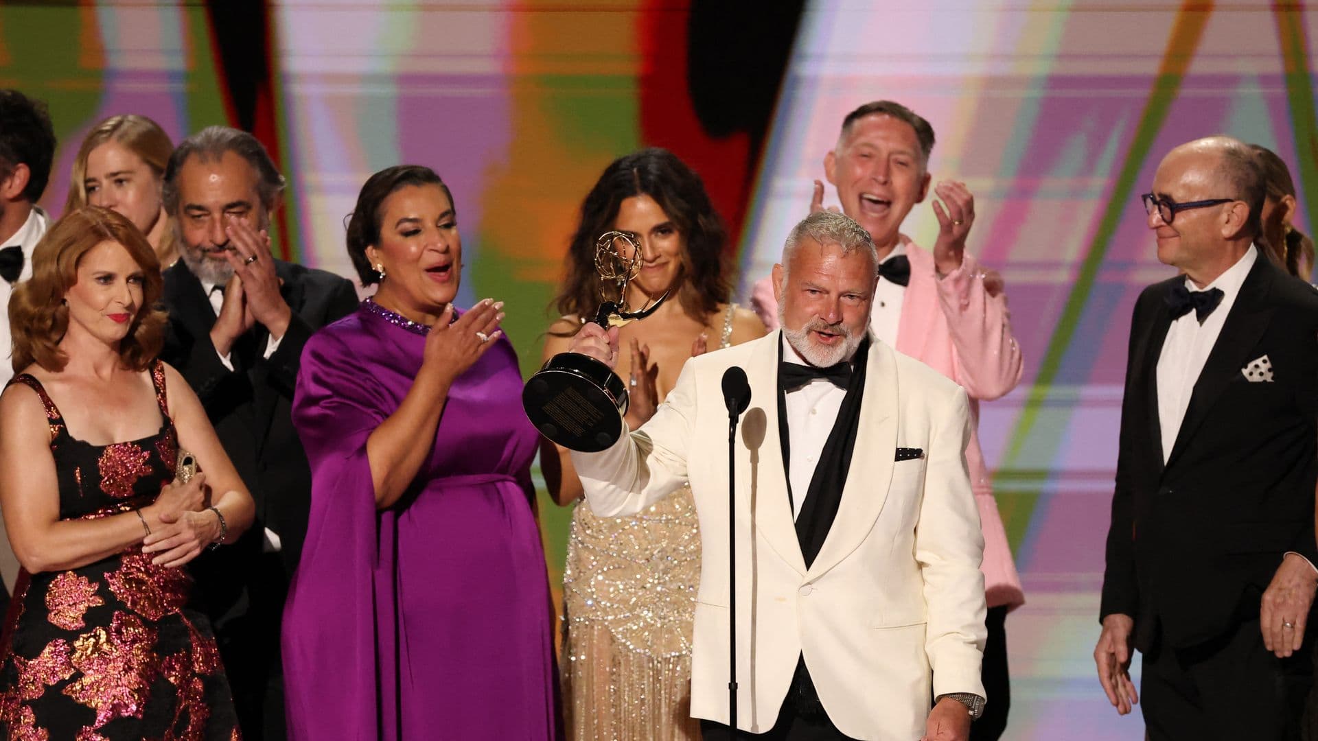Ganadores Premios Emmy 2026: Lista Completa de Shows, Series y Actores Galardonados