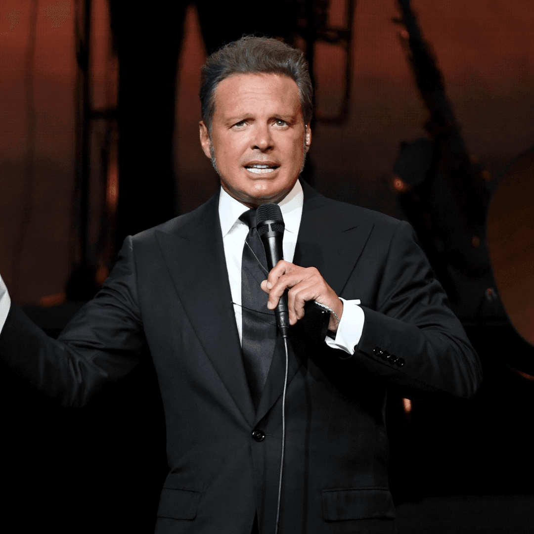 Luis Miguel Reaparece Tras los Rumores sobre su Salud: Así Luce el Cantante