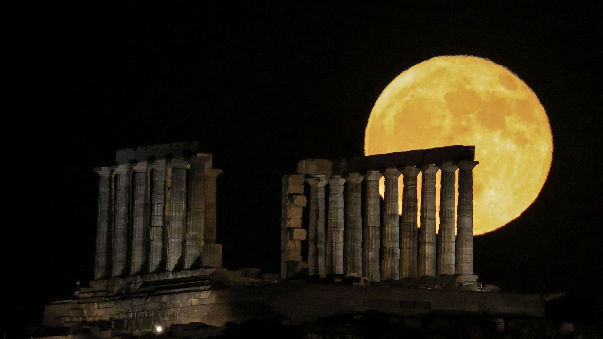 ¿Por Qué la Luna de Octubre Parece Más Grande? Ciencia Explica Qué Hay detrás del Fenómeno