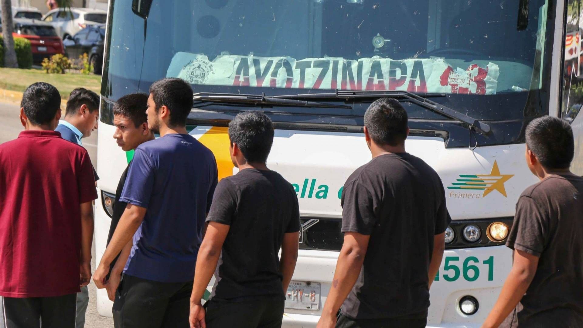 Bloqueo en CDMX Hoy por Ayotzinapa: Zona Afectada por Manifestación de Normalistas