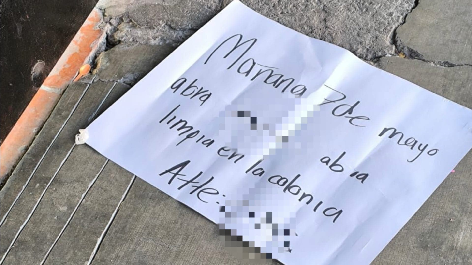 Dejan mensaje de amenaza en primaria Adela Márquez de Puebla.