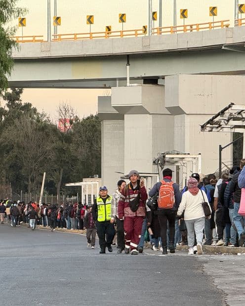 Pasajeros afectados por cierre de estaciones en Linea A del Metro CDMX