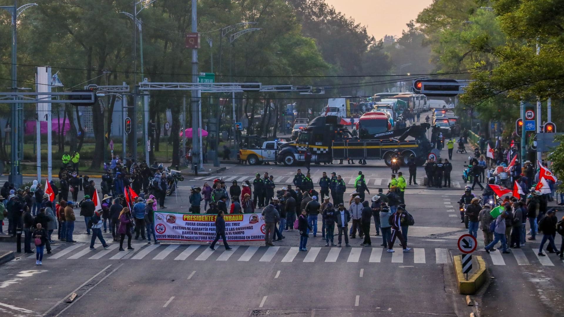 Transportistas de la ANTAC Alistan Nuevo Paro Nacional de Varios Días en Carreteras de México