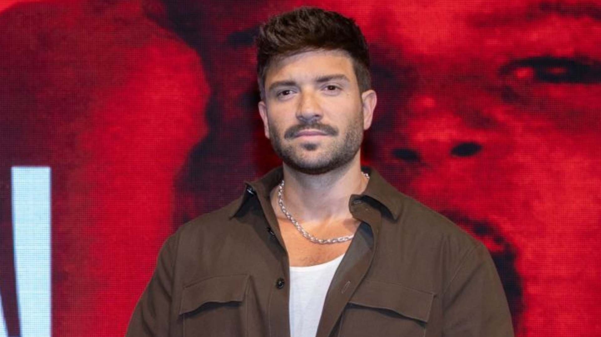 Pablo Alborán Manda Invitación a Luis Miguel: Quiere Escribirle una Canción y Cantar con Él