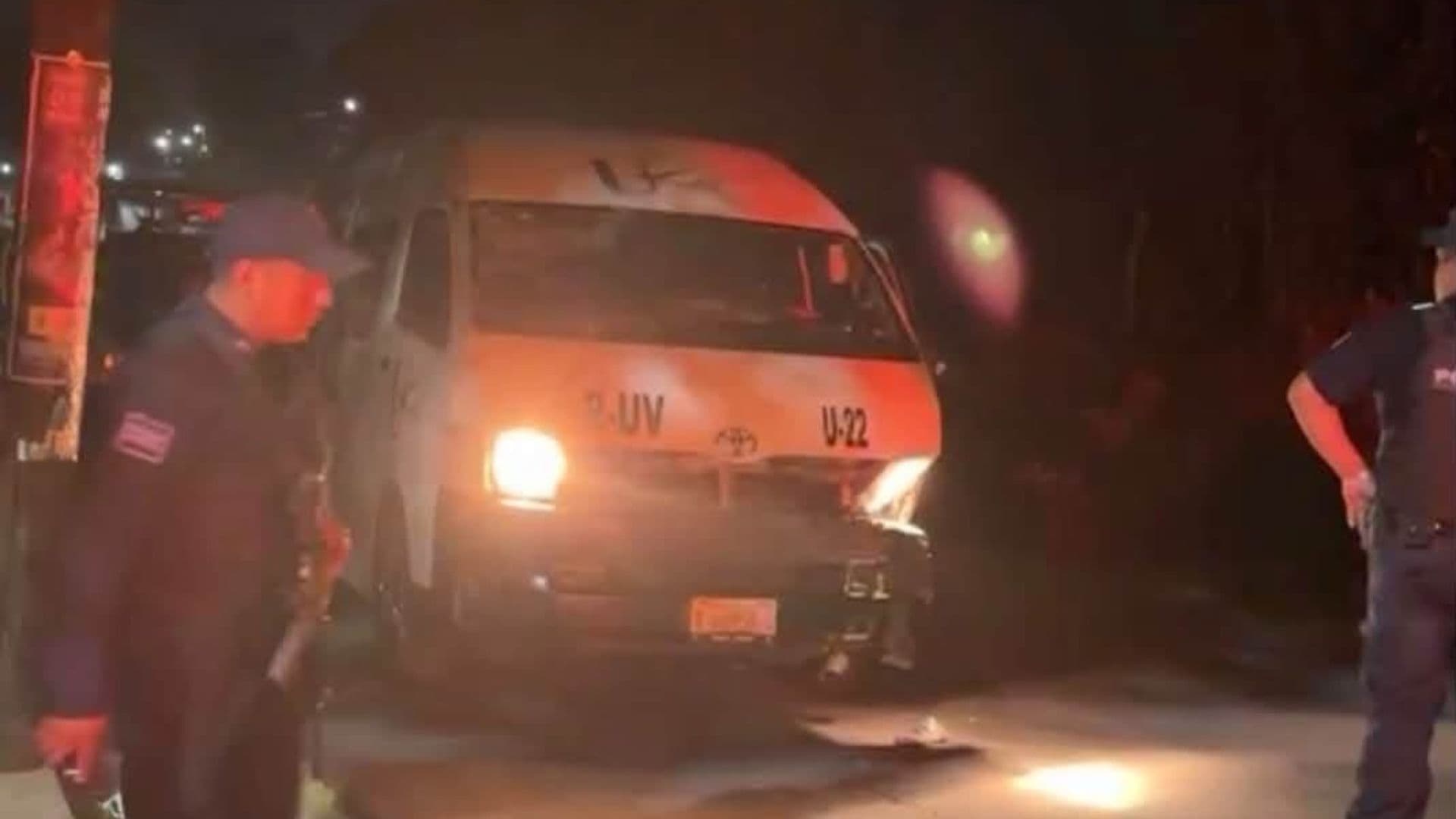 Van de Transporte Público Atropella a Cinco Policías y un Taxista en Puebla