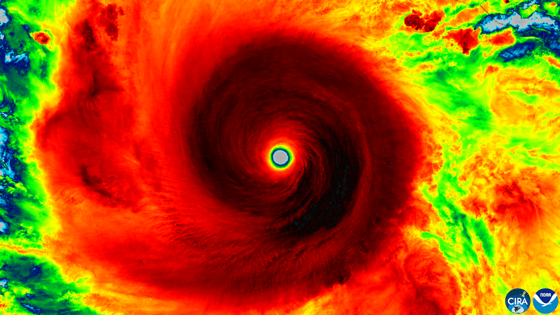 Imagen en infrarrojo del huracán Polo. Foto: CIRA NOAA