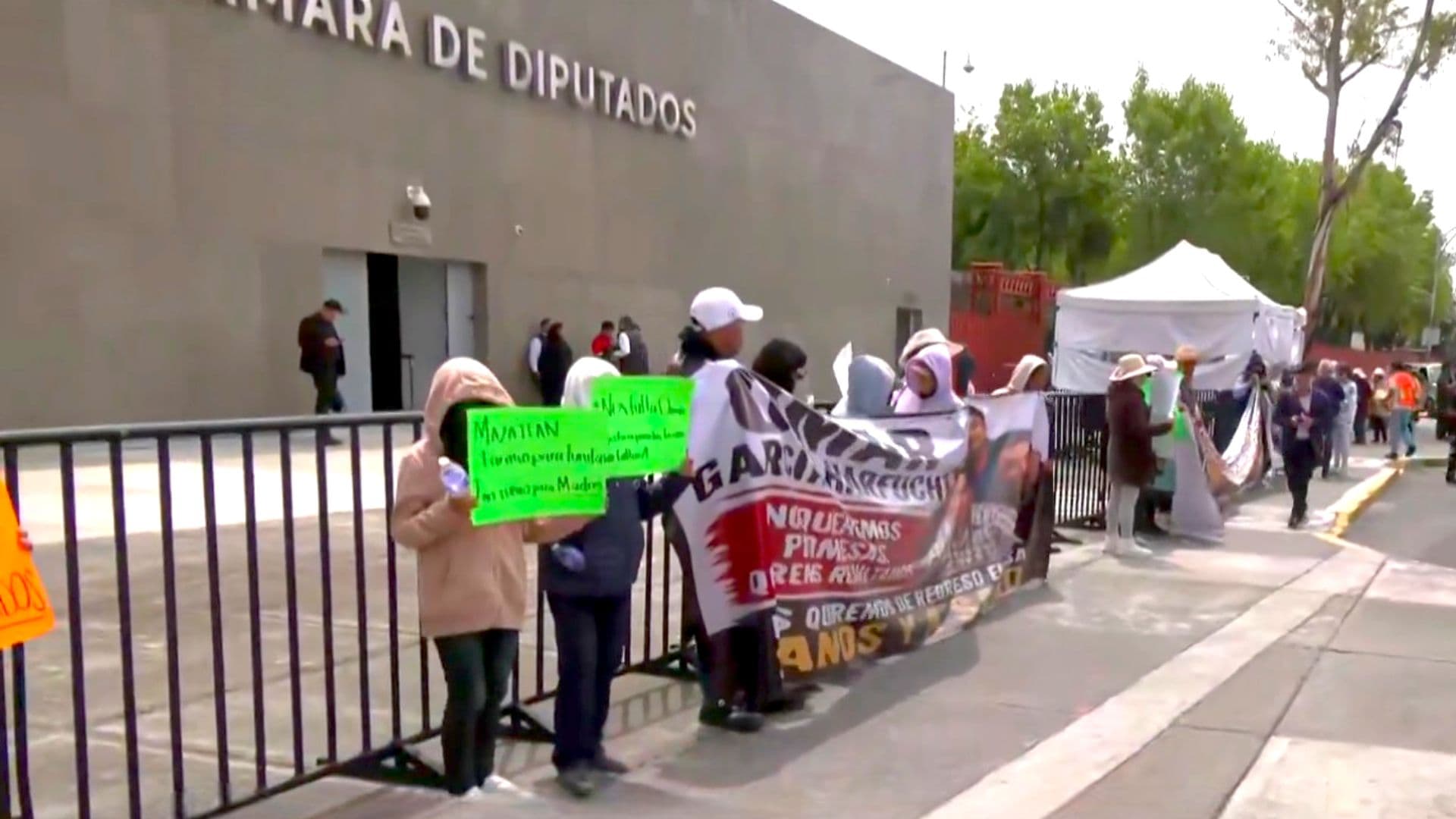 ‘La Angustia Nos Mata’: Familiares de Desaparecidos en Mazatlán Protestan en CDMX