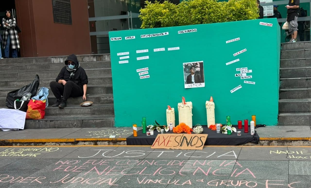 Empresas Cobraron Seguro por Muerte de Fotoperiodistas en AXE Ceremonia
