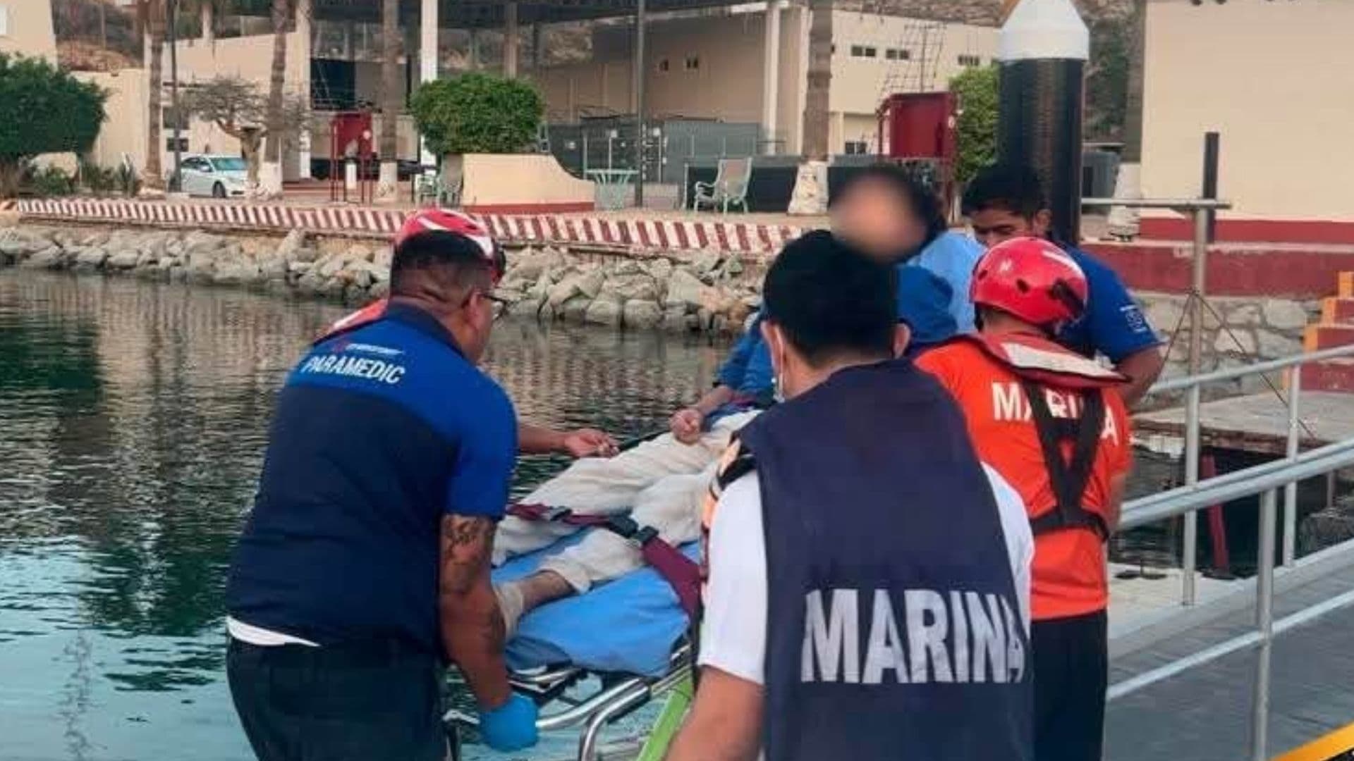 Marina Rescata a Tripulantes tras Incendio de Embarcación en Yucatán; Hay Heridos
