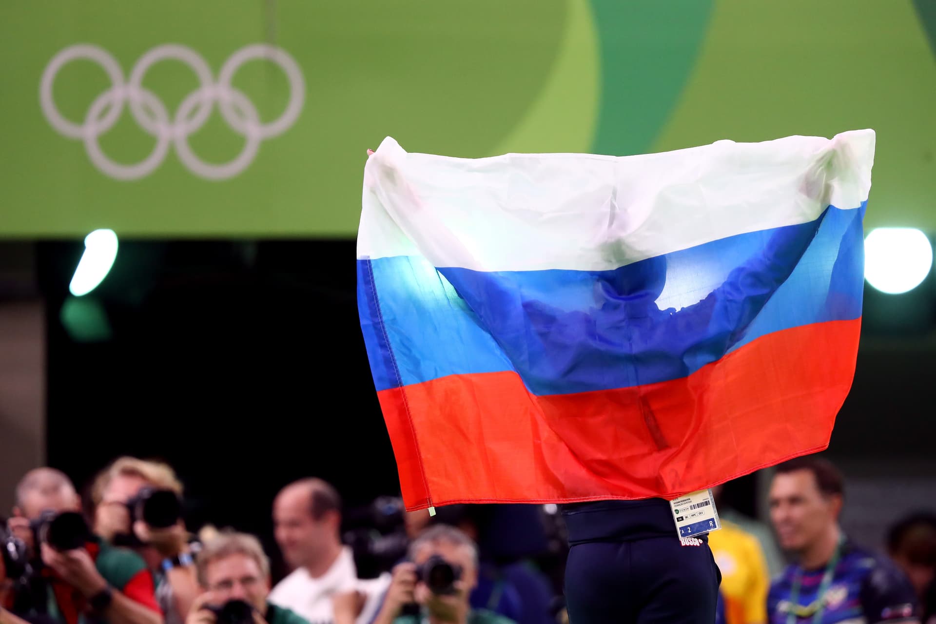 Comité Olímpico Internacional Levanta Provisionalmente el Castigo a Rusia