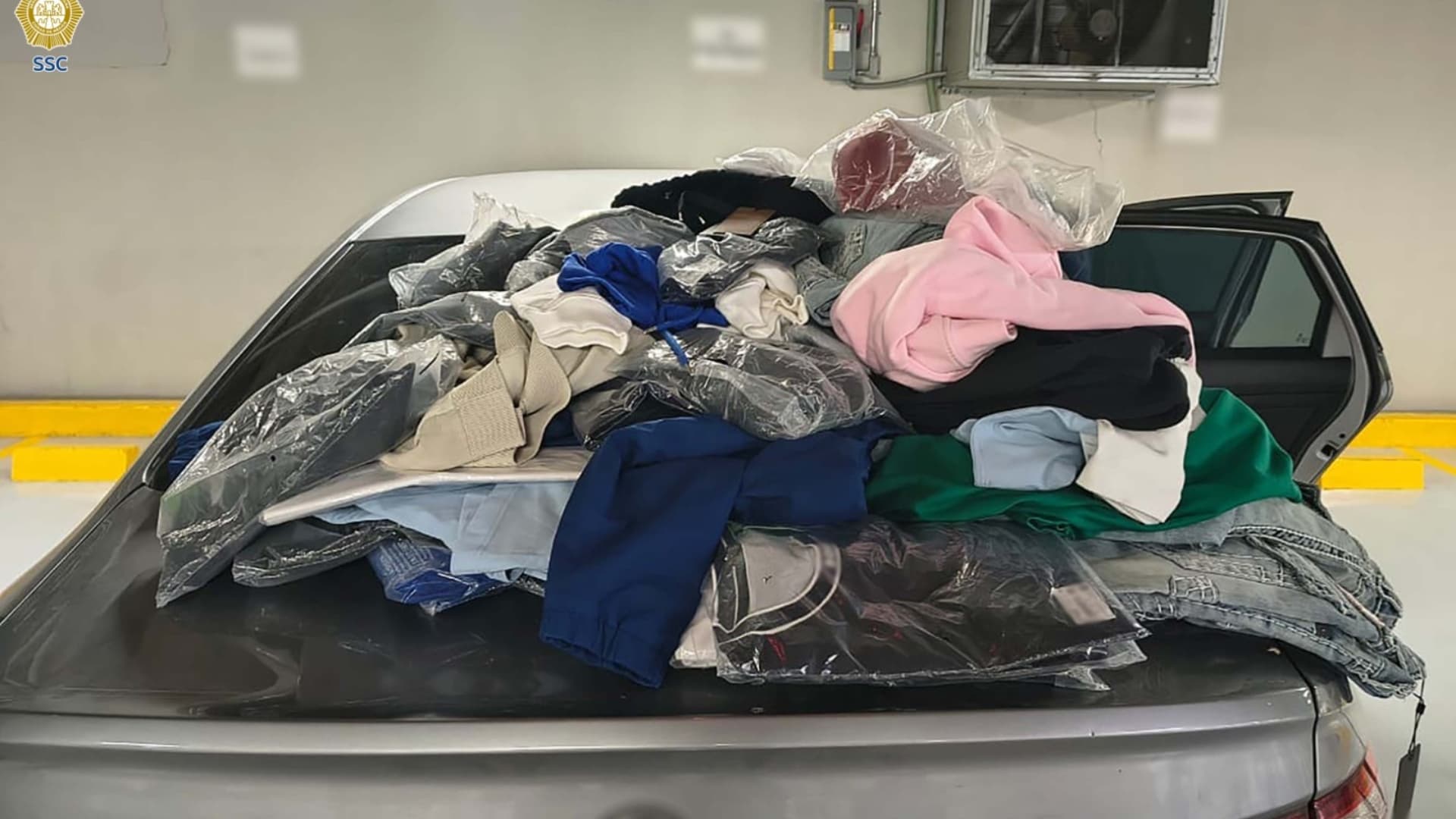Se Iban Sin Pagar Cuenta de Más de 100 Mil Pesos en Tienda de Polanco