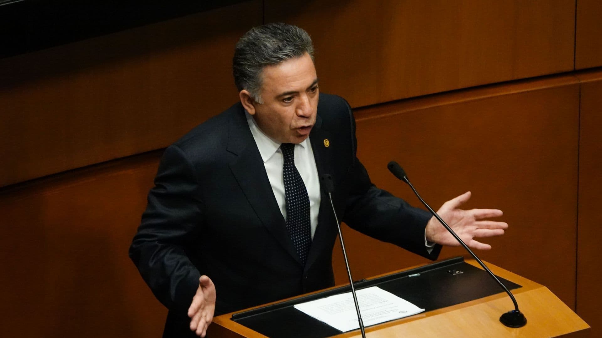 Enrique Inzunza Cázarez Se Reincorpora al Senado
