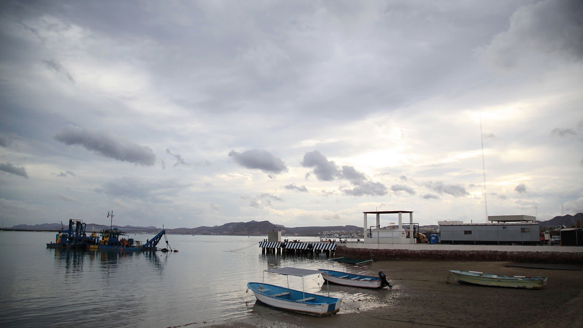 Oleaje elevado en Baja California Sur durante paso de tormenta Bud en junio 2018. Foto: Cuartoscuro | Archivo