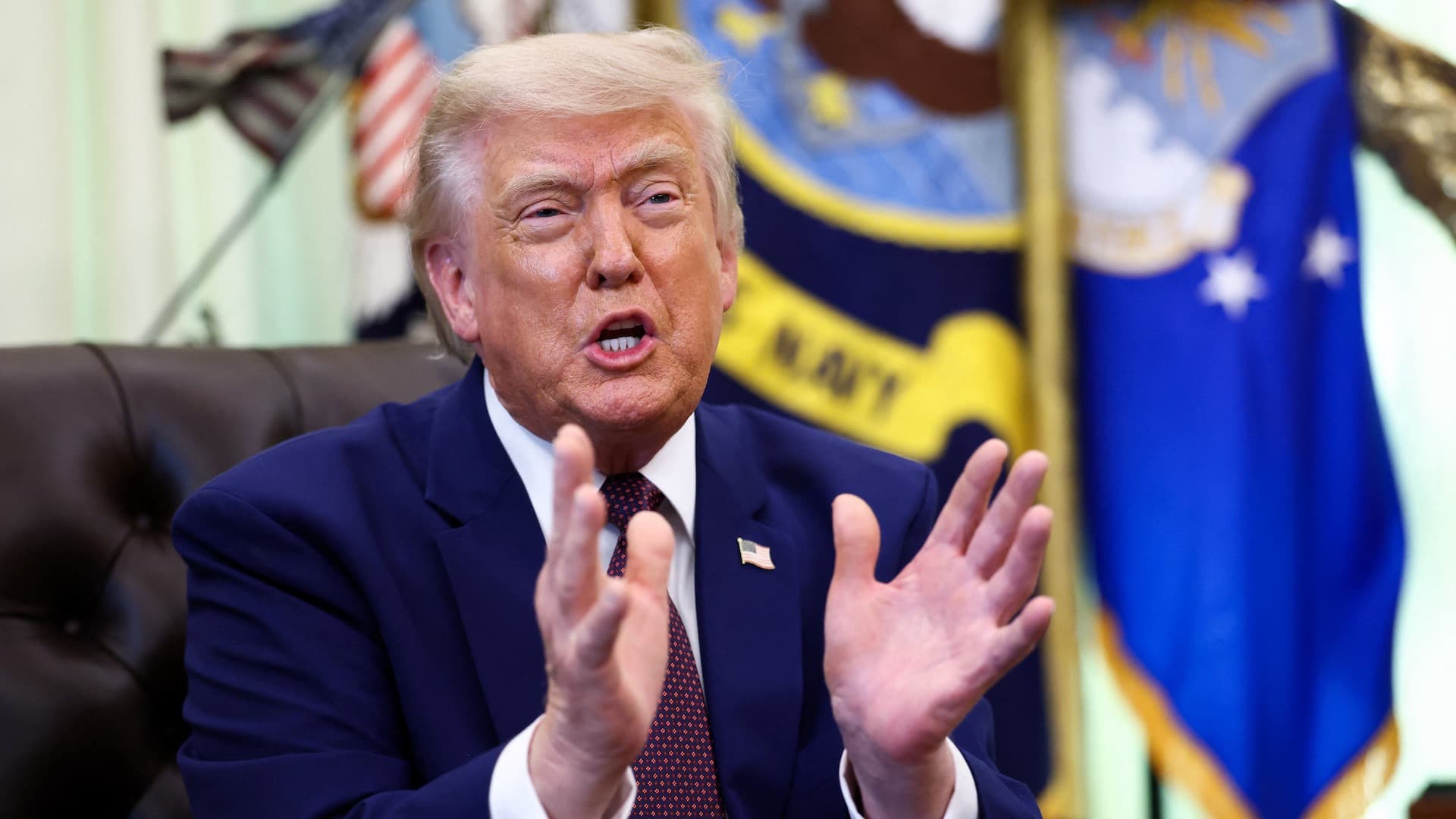 Trump Firma Orden Ejecutiva para Vigilar con Nueva Tecnología las Aduanas de EUA
