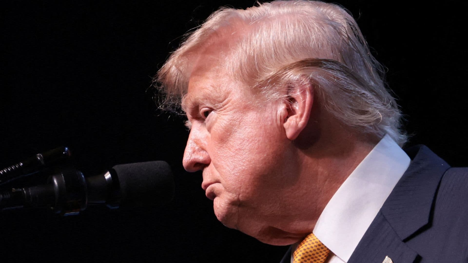 Trump en rueda de prensa el 8 de julio 2026 al término de su participación en la cumbre de la OTAN. Foto: Reuters | Archivo