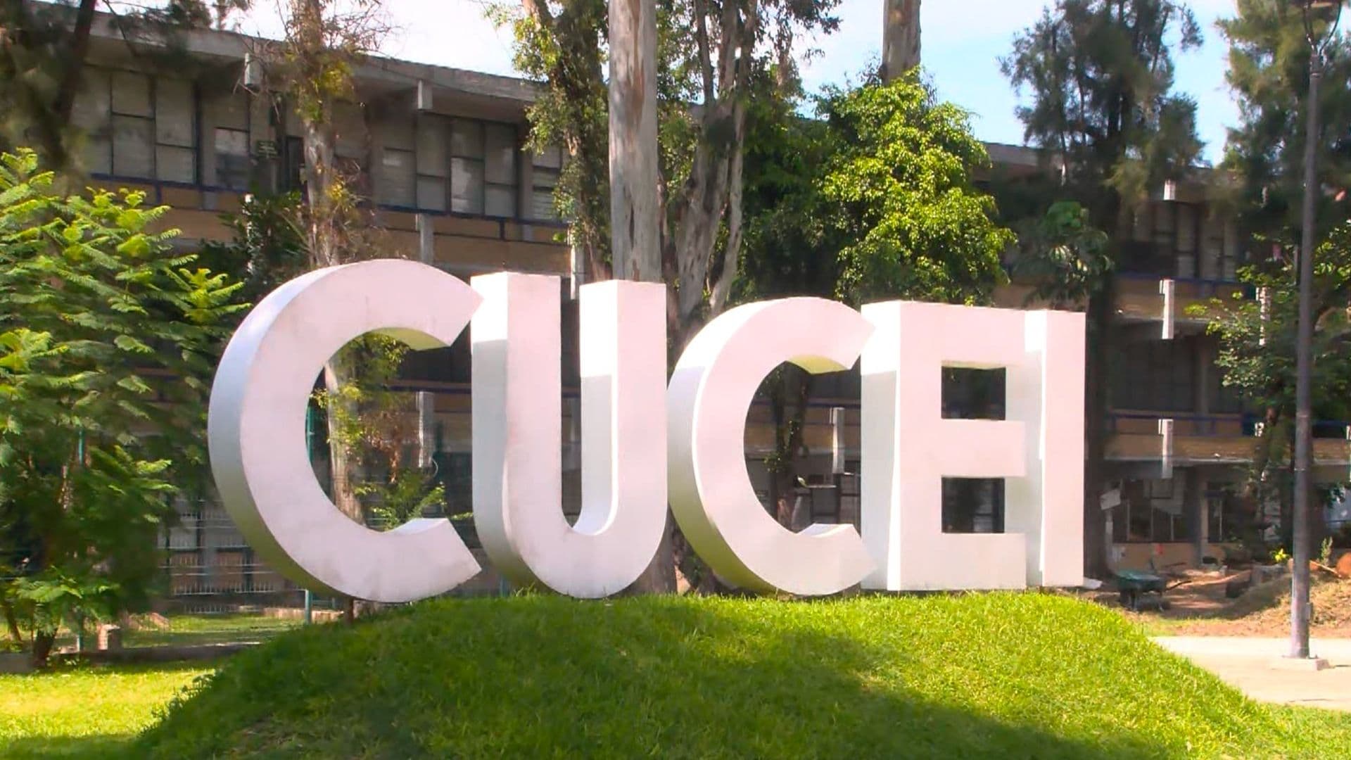 Karla Planter Afirma que la UDG No Tiene Adeudo con el Siapa