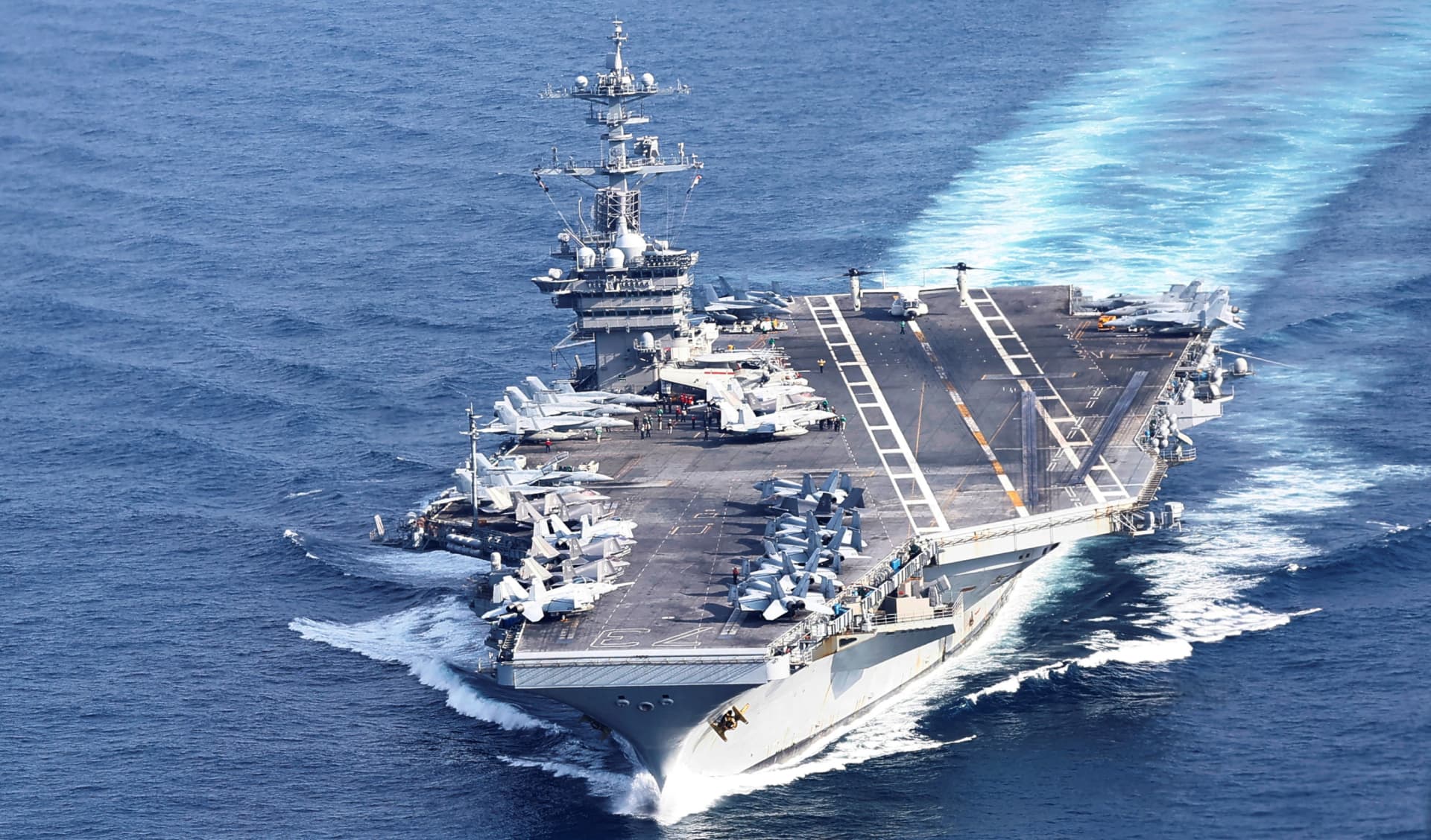 Envía EUA Portaaviones a Medio Oriente tras Reportes de Problemas de Salud Mental en otro Barco