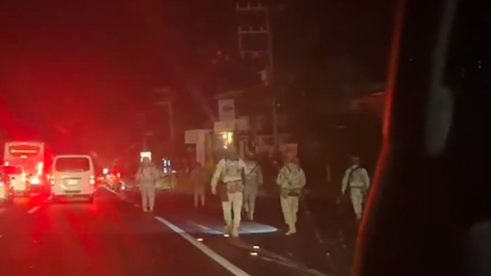 Hay Alrededor de 15 Vehículos Afectados por Ponchallantas en Tala; 2 Unidades son de la Defensa