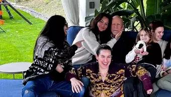 Foto: Bruce Willis con su Familia