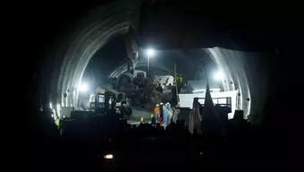 Foto: Exitoso Rescate en India: Liberan a Trabajadores Atrapados en Túnel