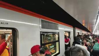 Foto: Caos en Línea 1 del Metro CDMX