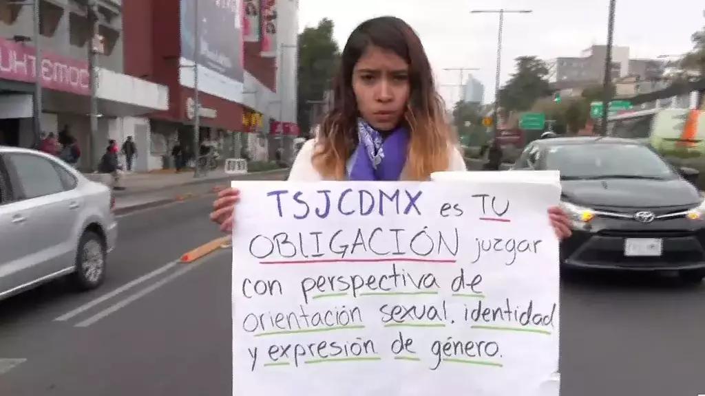Foto: Joven es Violentada en Prepa de CDMX por Ser Hija de Madres Lesbianas