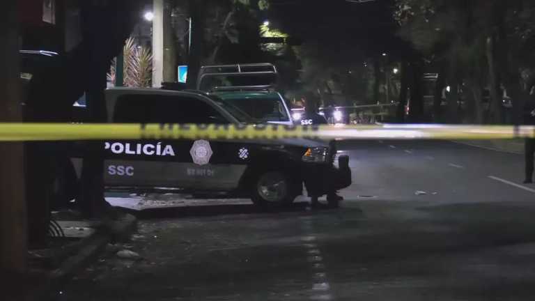 Un sujeto armado asesinó de manera directa a un vendedor de dulces en las calles de Durango y Cozumel, colonia Roma Norte, alcaldía Cuauhtémoc