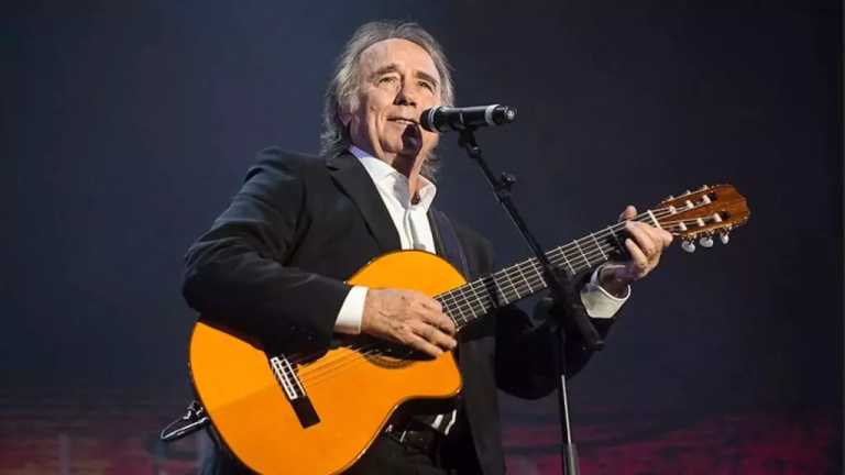 Joan Manuel Serrat cumple hoy, 27 de diciembre de 2023, 80 años; bajó el telón de su carrera como cantante en un concierto en su ciudad natal, Barcelona, España