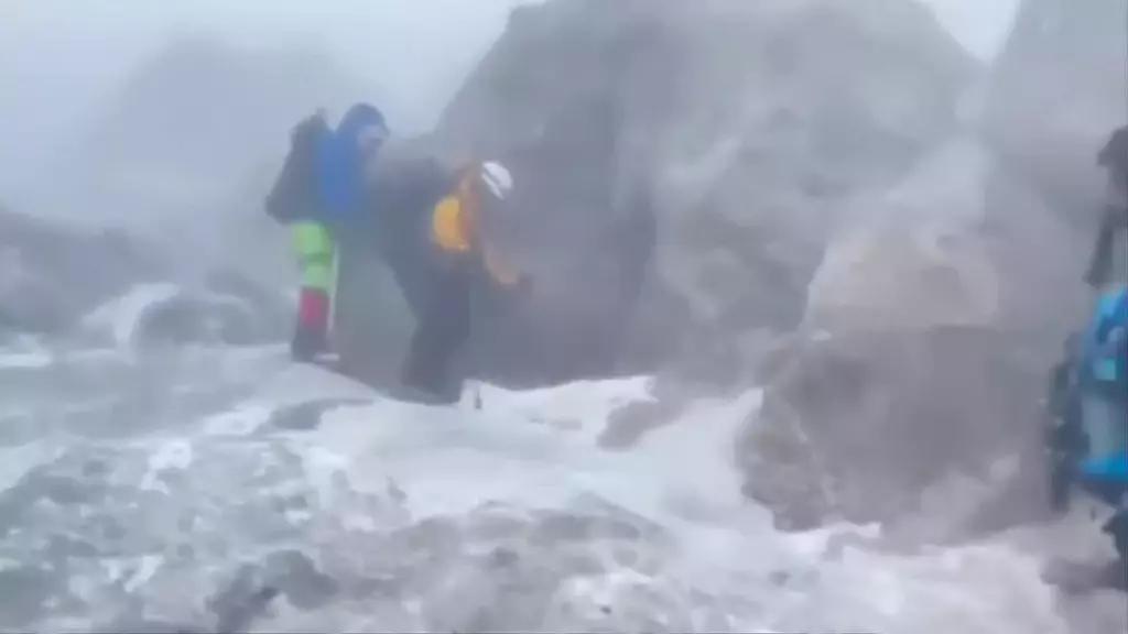 12 Alpinistas Jaliscienses se Extraviaron en una Expedición en el Pico de Orizaba