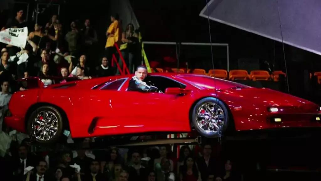 Foto: Daddy Yankee Llegó Volando en un Auto Deportivo