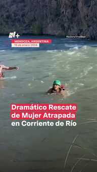 Dramático Rescate de Mujer Atrapada en Corriente de Río