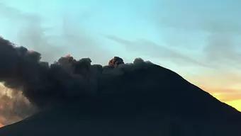 Foto: Volcán Popocatépetl Luce Espectacular Hoy 1 de Marzo de 2024