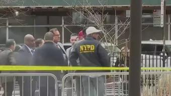 Foto: Hombre se Habría Inmolado Afuera de la Corte en Nueva York