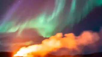 Video: Captan Volcán en Erupción Bajo una Aurora Boreal en Islandia