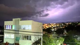 FOTO: Lluvias y Descargas Eléctricas en Zonas del Estado de México y CDMX
