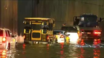 FOTO: Caos Vehicular en Avenida Oceanía por Inundación