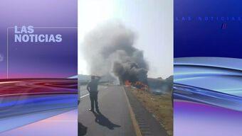 Choque por Alcance Provoca que 2 Tráilers se Incendien en Autopista Esperanza-Cd. Mendoza