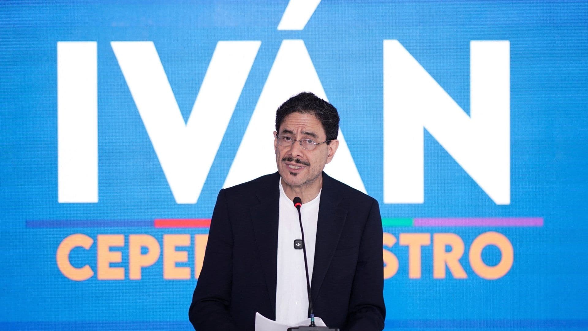 El candidato de izquierda Iván Cepeda